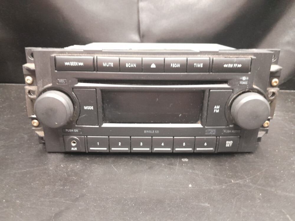 OEM Chrysler Jeep Dodge Radio P05064171ag Commander Liberty